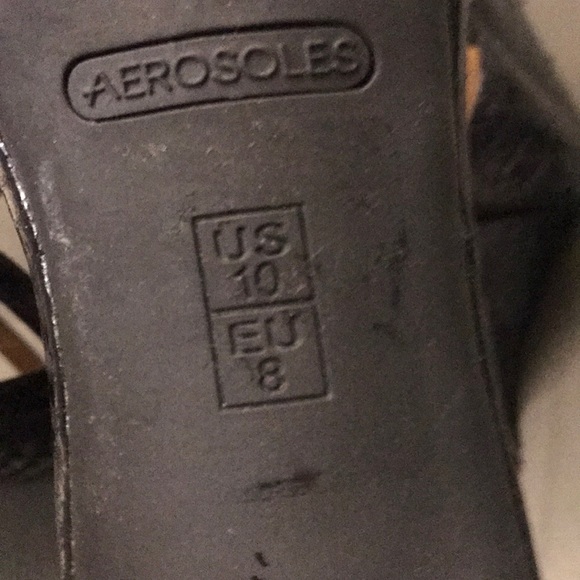 Heels - Picture 5 of 7